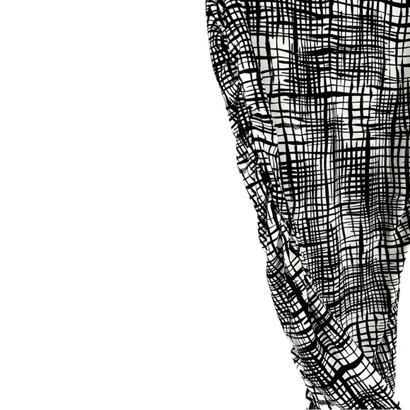 NORMA KAMALI Shirred Black And White Sleeveless Sheath Dress Sz L - Picture 4 of 6